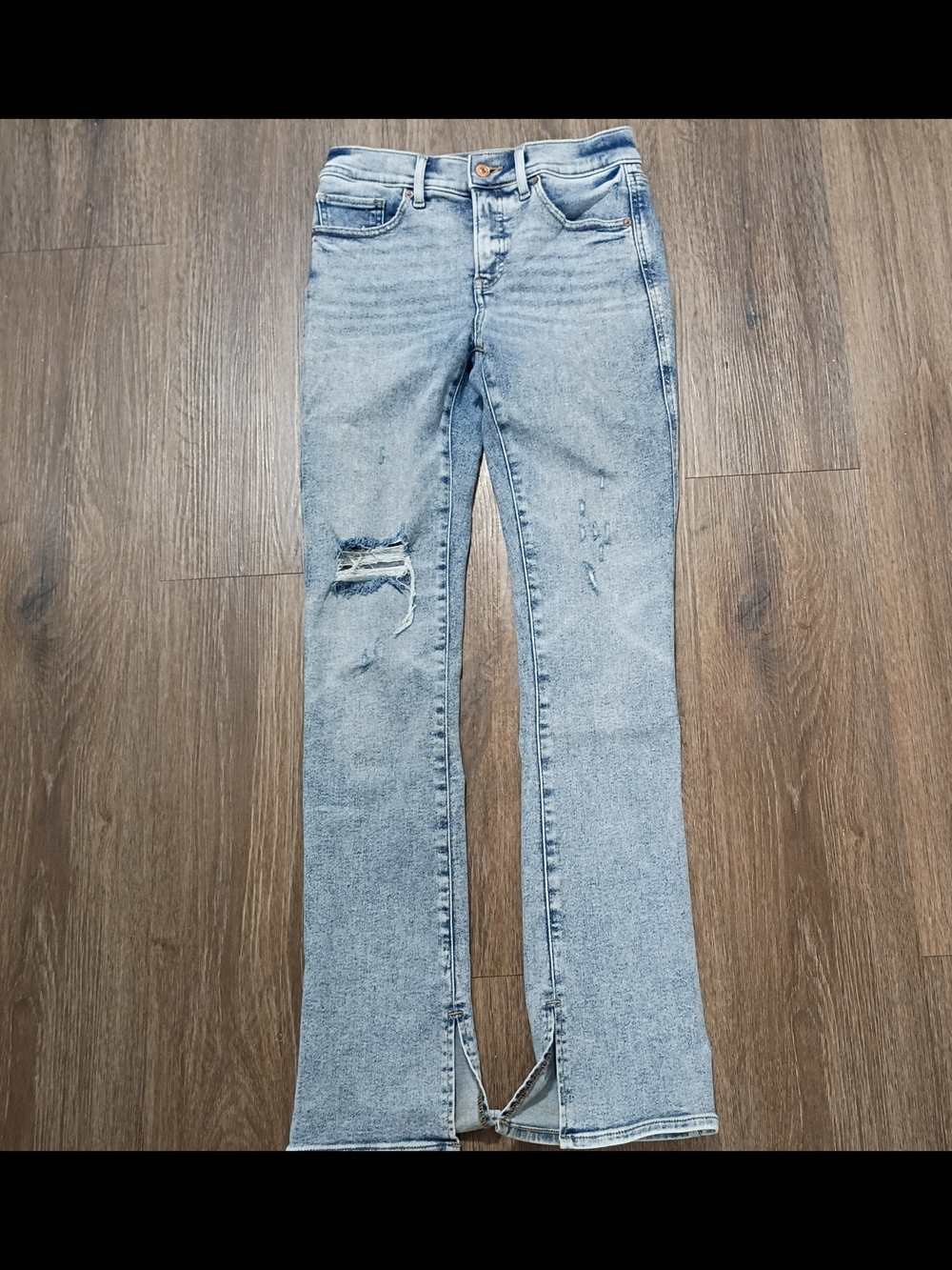 Express Skyscraper Mid Rise Light Blue Women’s Bootcut Jeans